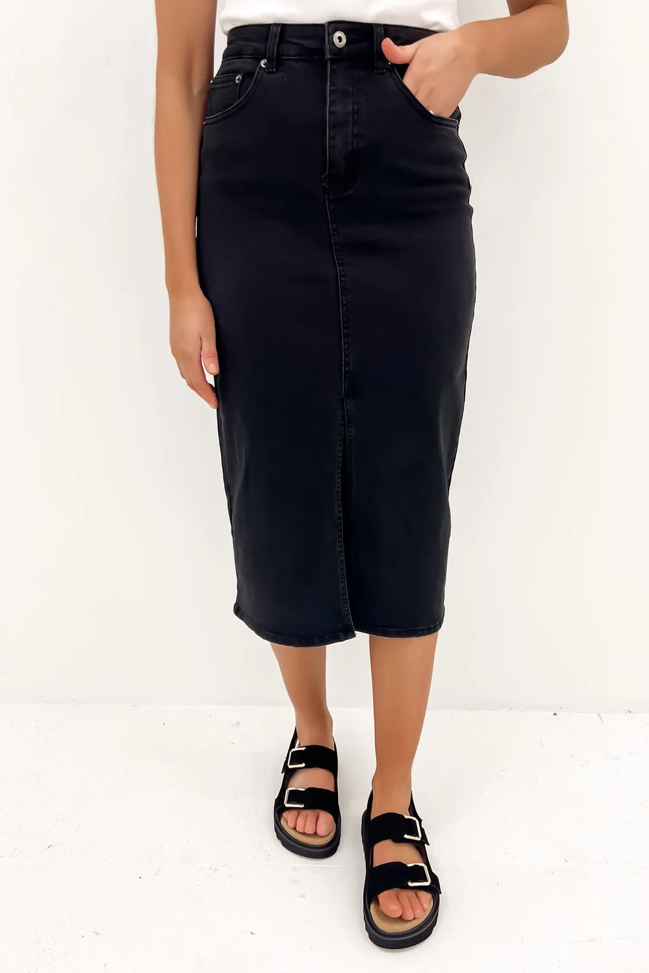 Alivia Denim Midi Skirt Wash Black