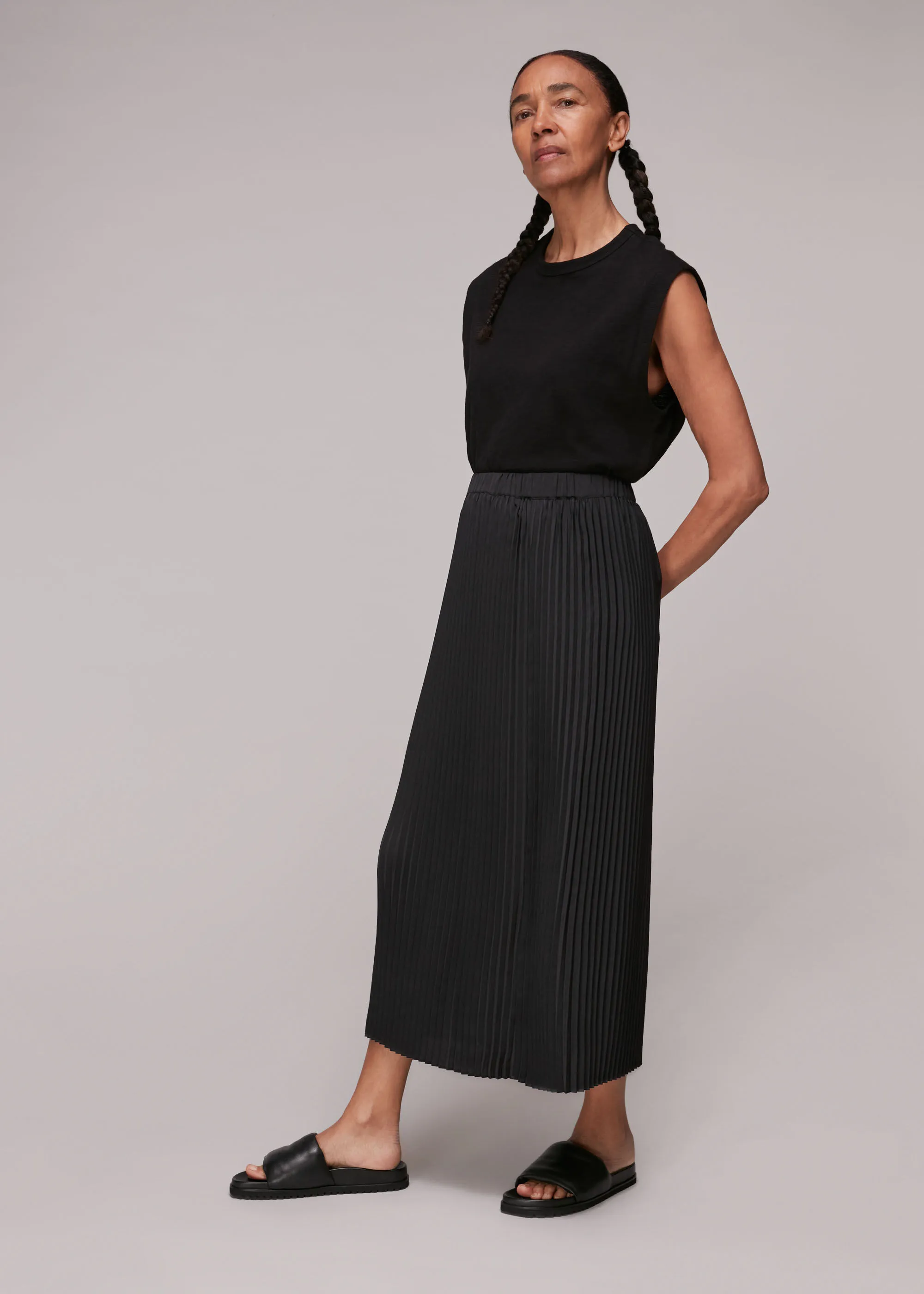 Black Amelia Pleated Skirt