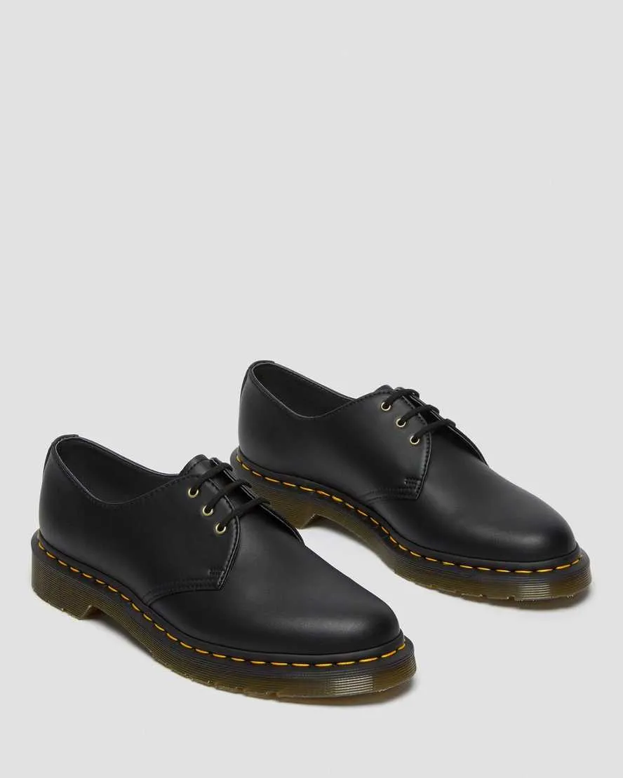 Dr Martens- 1461 Vegan, Black Felix Rub Off