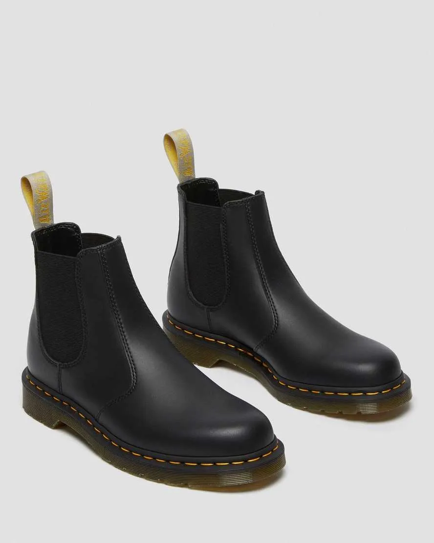 Dr Martens- 2976 Vegan Black Felix Rub Off