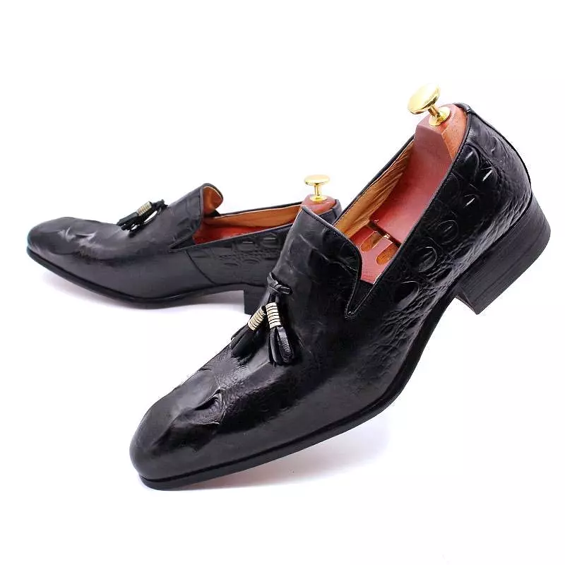 Luxury Leather Loafer Shoes With Tassels