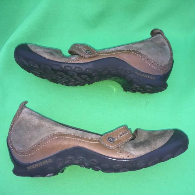 MERRELL women's fashion leather brown mary janes shoe si...