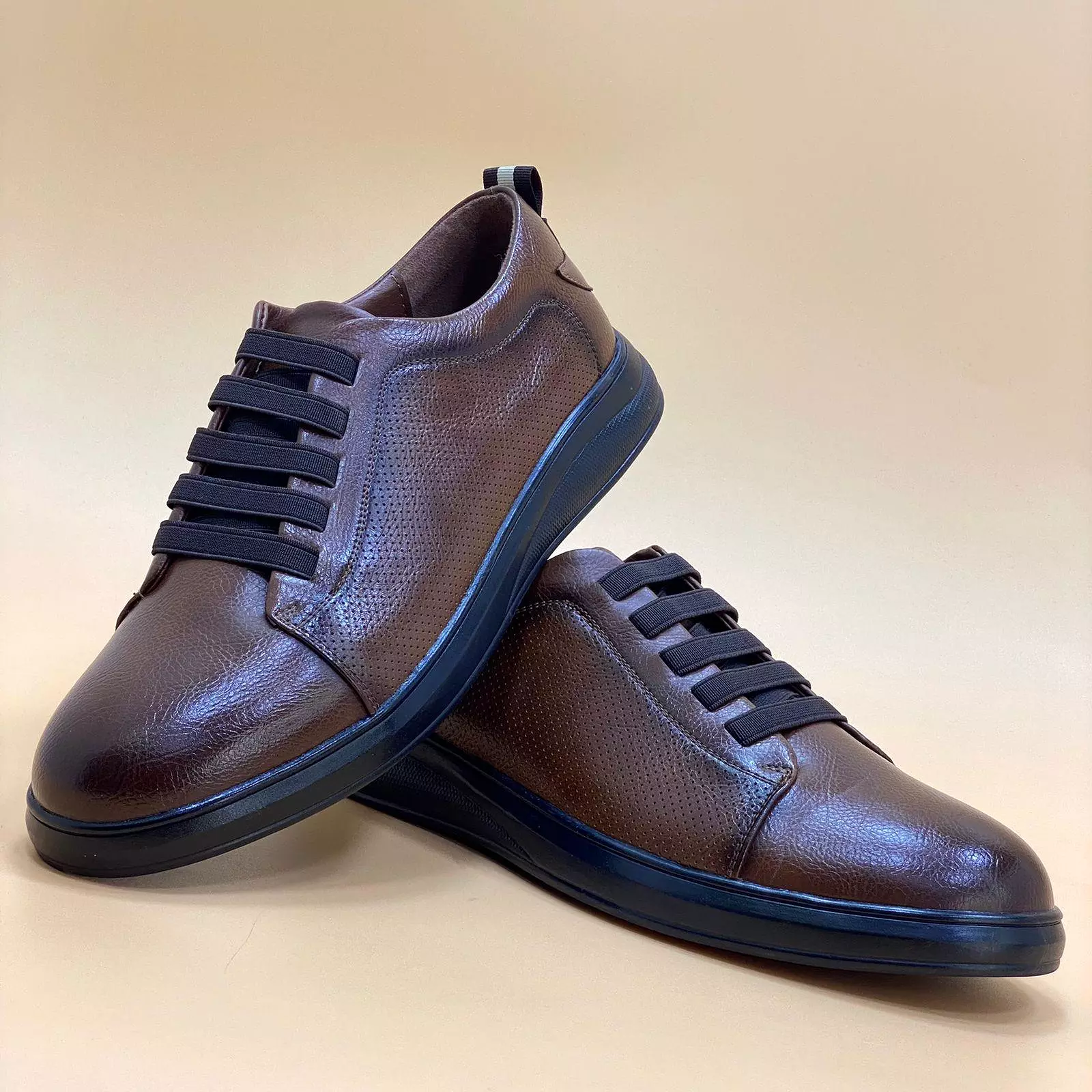 NEW ,  MEN SHOES  M97 , MADE IN CHINA