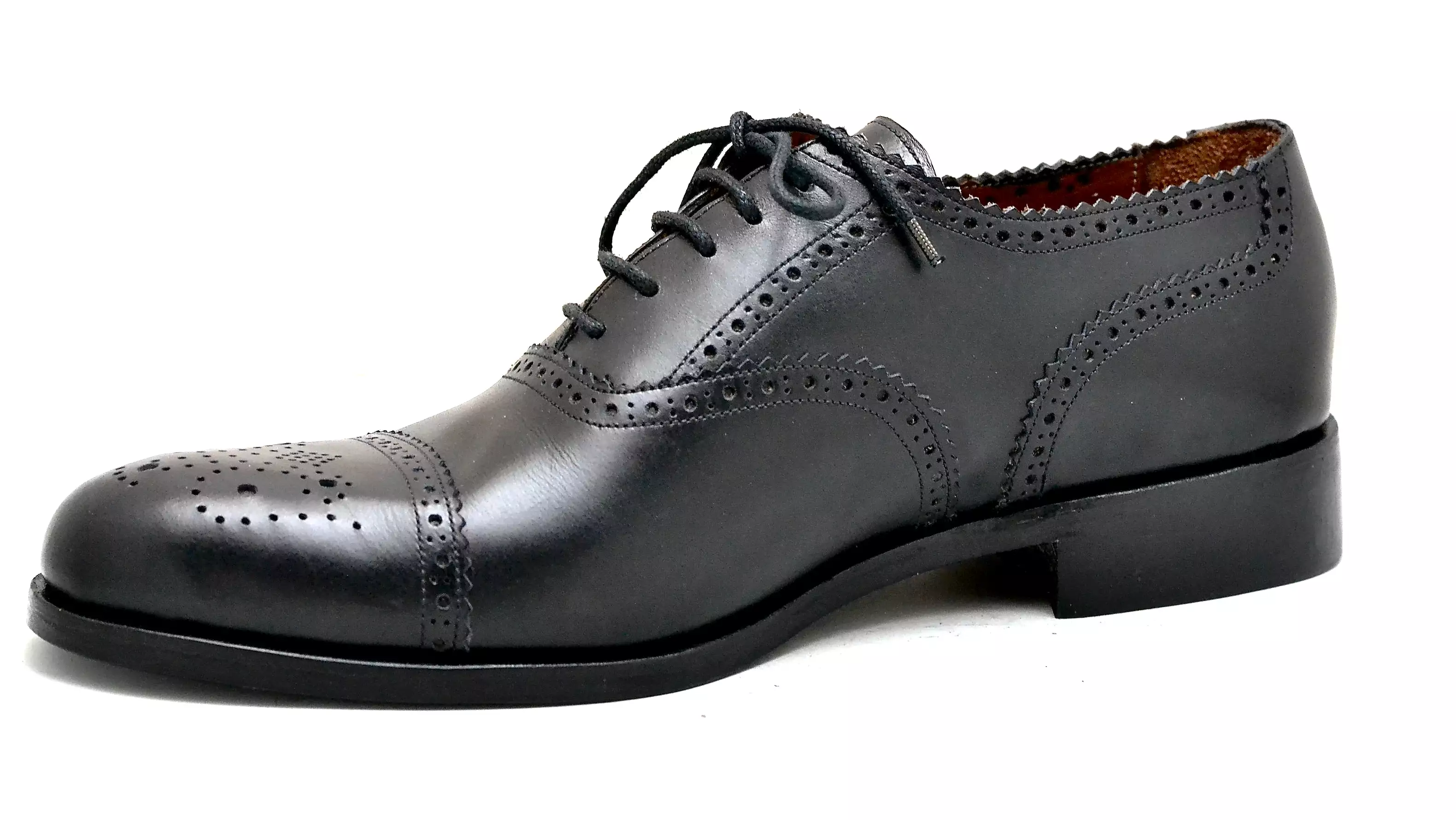 Oxford brogue  |  Black | Box calf