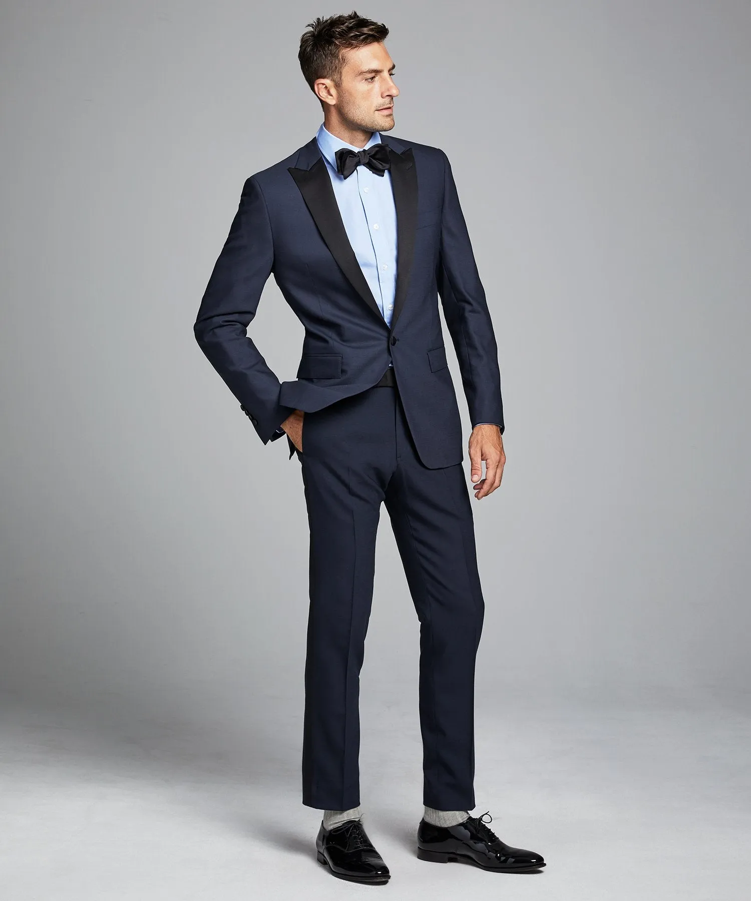 Sutton Peak Lapel Tuxedo Jacket in Italian Navy Wool