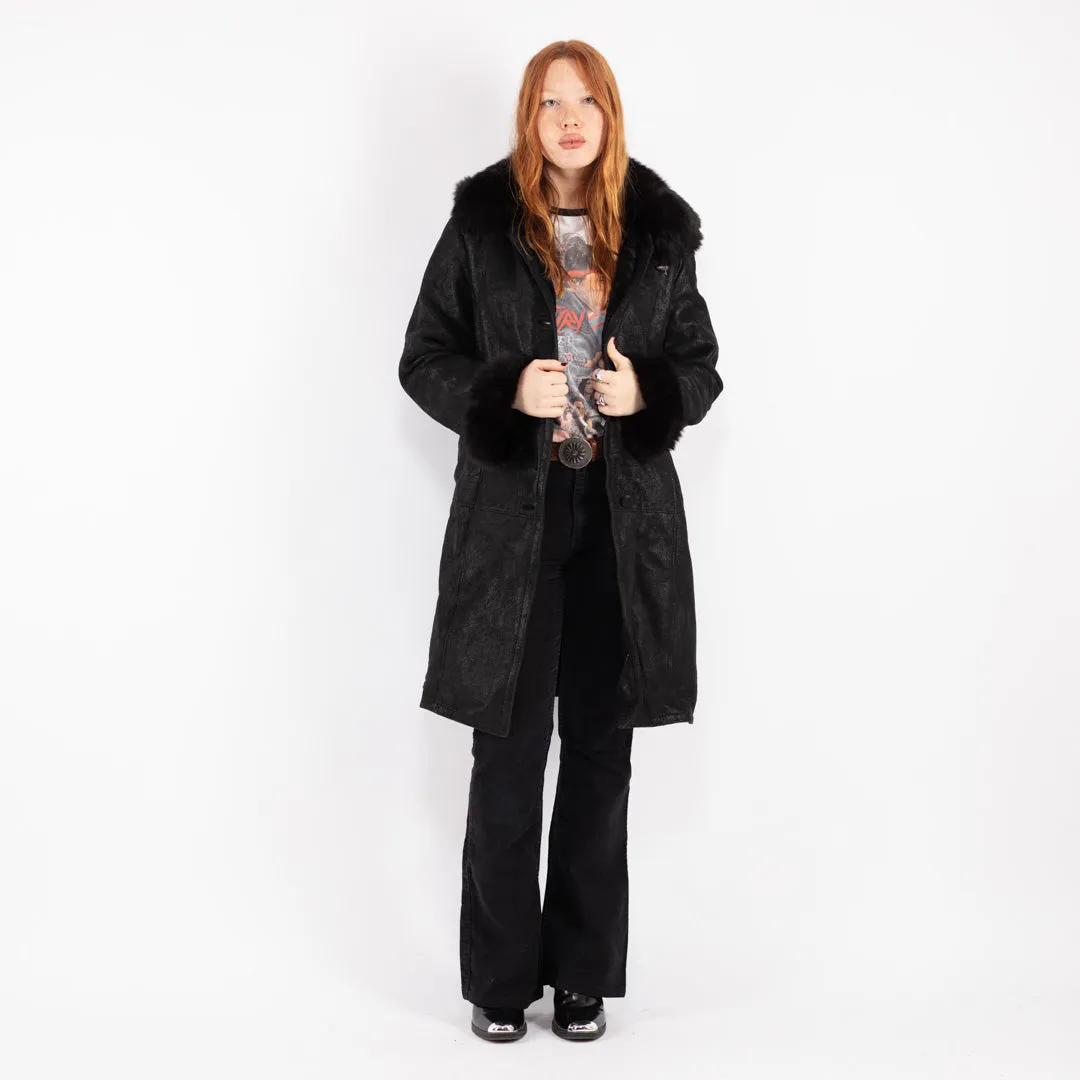 Vintage 90's Women Hooded Sheepskin Coat in Black