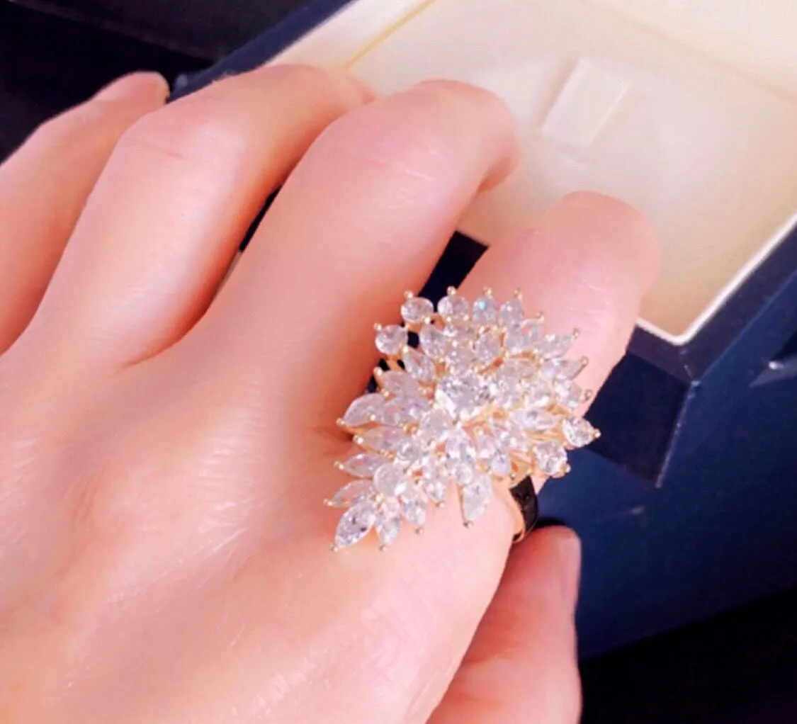 Women cocktail ring